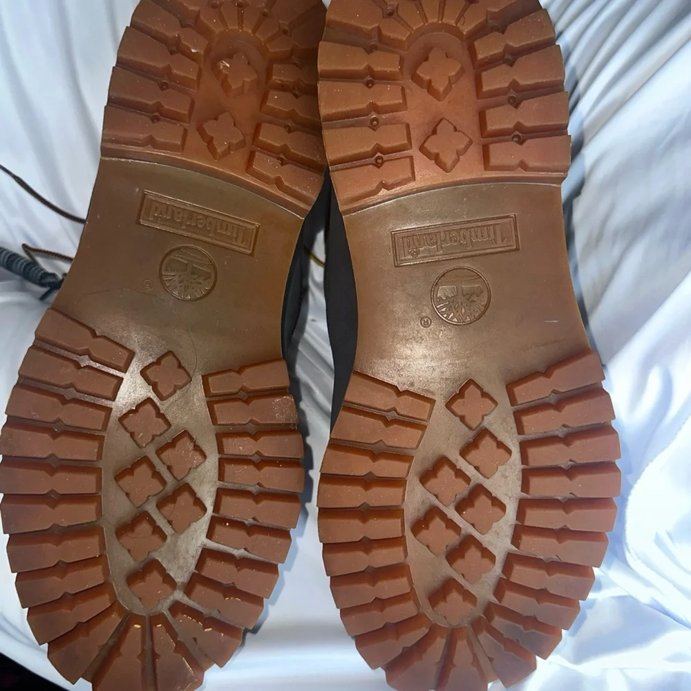 TIMBERLAND 6 INCH PREMIUM WATERPROOF NUBUCK BOOTS - Picture 6 of 10